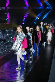 Brands Fashion Show: СИЯНИЕ 60