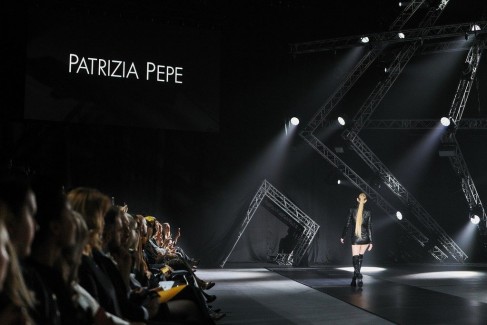 Brands Fashion Show осень  2019: Patrizia Pepe 49