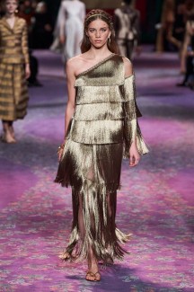Греческие богини и жидкое золото на показе Dior Couture 44