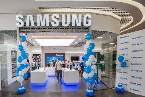 Открытие фирменного магазина Samsung 8
