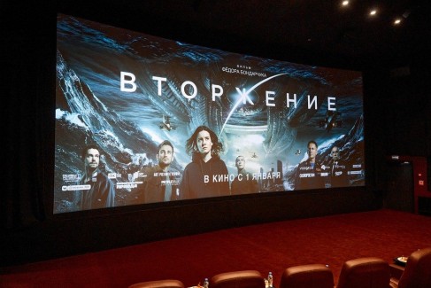 Федор Бондарчук и Александр Петров представили в Минске фильм «Вторжение» 5