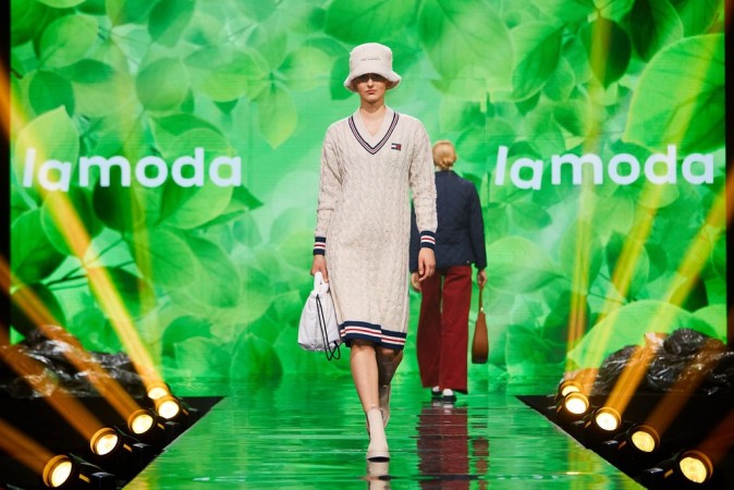 14 сезон Brands Fashion Show | Экопоказ  Lamoda Planet 11