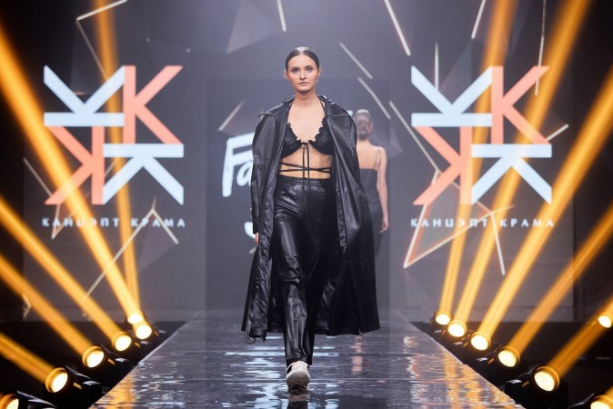 14 сезон Brands Fashion Show | Показ Kanceptkrama.by и Next Name Boutique, бренд Natasha Tsuran 16