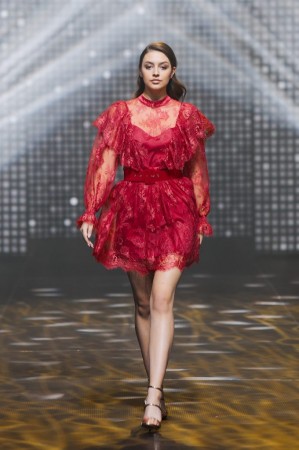 Brands Fashion Show | Alena Goretskaya рождественская коллекция 29