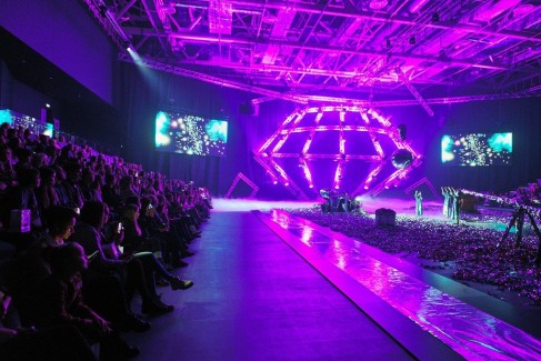 Brands Fashion Show: СИЯНИЕ 7