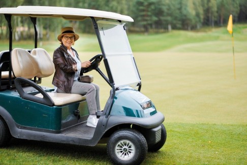 Fashion-девичник нового поколения: тест-драйв машин и игра в гольф 83