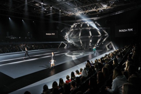 Brands Fashion Show осень  2019: Patrizia Pepe 26