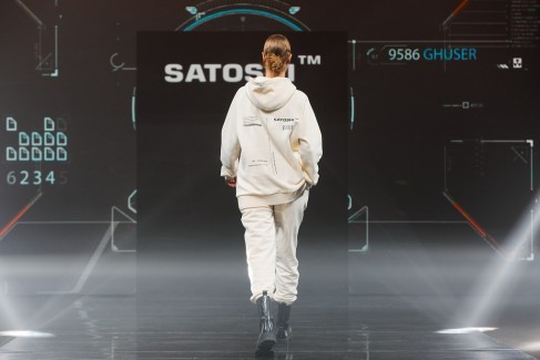 Brands Fashion Show | Satoshi 44
