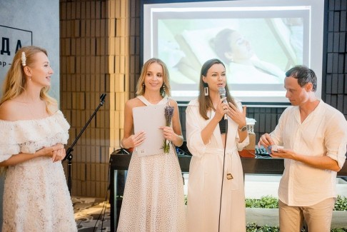 White party на Зыбицкой: фоторепортаж с PRETAPORTAL Fashion Coffee в гастробаре «Правда» 62