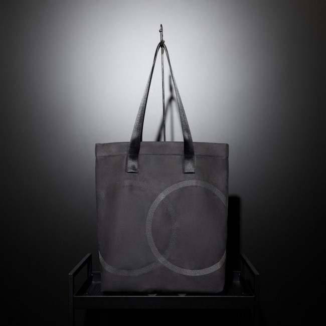 Эксклюзивная сумка-шоппер появилась в коллаборации Cosmico и Mastercard 3