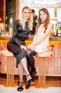 Glitter party: как прошел  праздничный PRETAPORTAL Fashion Coffee в баре LEØNE 66
