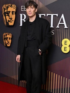 Премия BAFTA 2024: лауреаты и образы красной ковровой дорожки 26
