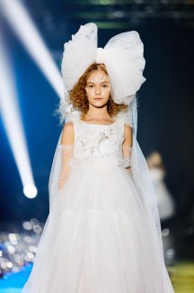 Brands Fashion Show: СИЯНИЕ 136