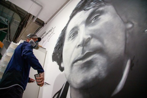 Граффити-портрет Марка Шагала появился в Минске 17
