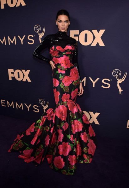 Ковровая дорожка «Emmy-2019»: элегантность и немного латекса 9