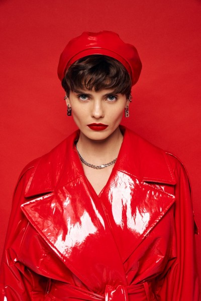 LET'S RED: Альфа Банк и MUA представили яркую коллекцию одежды для беларусок 8