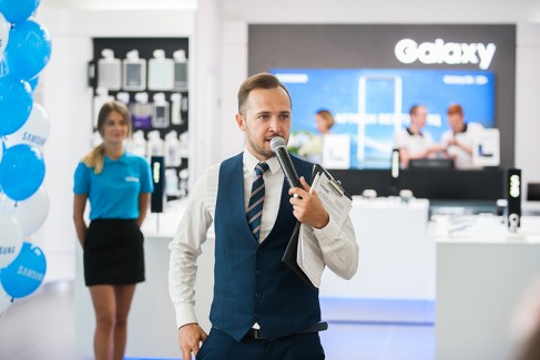 Открытие фирменного магазина Samsung 45