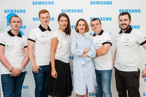 Открытие фирменного магазина Samsung 55