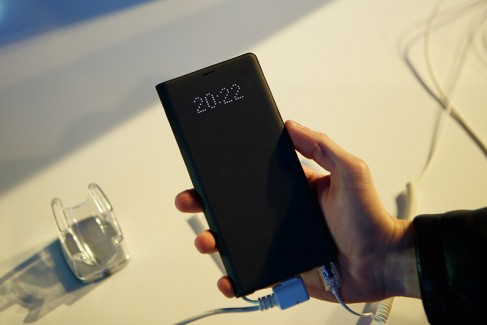 Смартфон, который может все: Samsung Galaxy Note8 официально представили в Москве 23