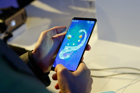 Смартфон, который может все: Samsung Galaxy Note8 официально представили в Москве 29