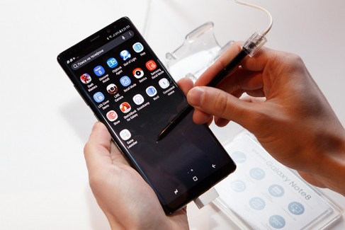Смартфон, который может все: Samsung Galaxy Note8 официально представили в Москве 33