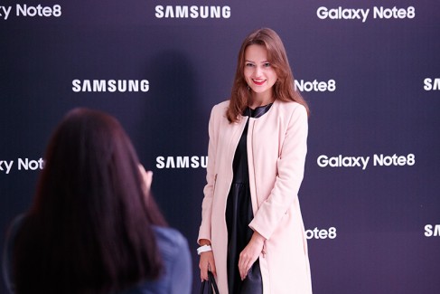 Смартфон, который может все: Samsung Galaxy Note8 официально представили в Москве 8