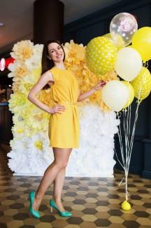 Фоторепортаж: желтый PRET-A-PORTAL Fashion Coffee в ТЦ Метрополь 10