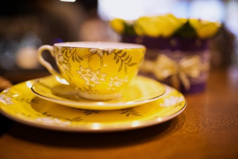 Фоторепортаж: желтый PRET-A-PORTAL Fashion Coffee в ТЦ Метрополь 92