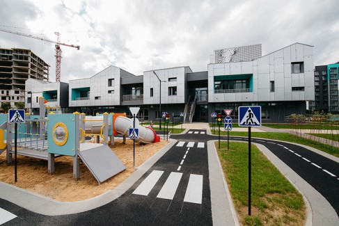 Уникальный «космический» детский сад построен в Новой Боровой 10