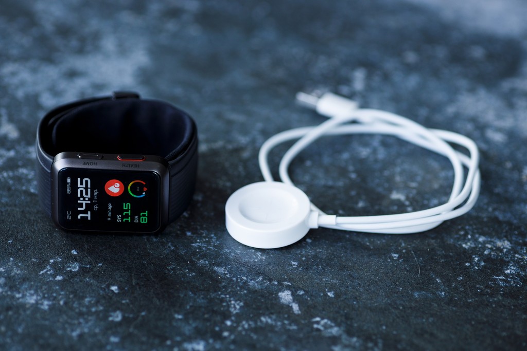 Белорусам стали доступны смарт-часы Huawei Watch D с измерением давления и ЭКГ 5