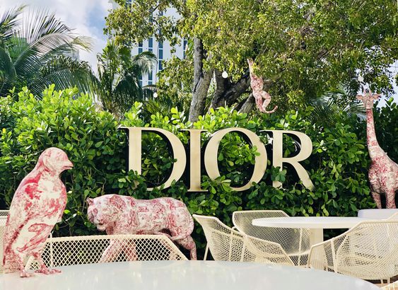 Поп-ап кафе Dior в Майами